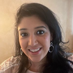 Meet your Posher, Ivette